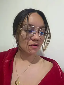 Sky Junne online show from 18, 4, 2026