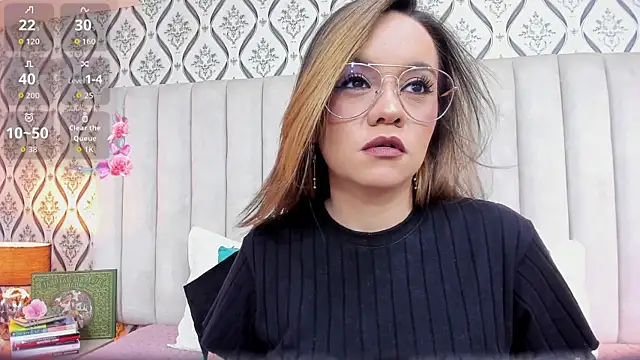 Sky Junne online show from 30, 10, 2025