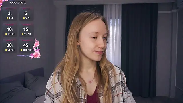 Snapshot of EarnestineGyllenband chatting on 3, 11, 2025 EarnestineGyllenband online show from 3, 11, 2025