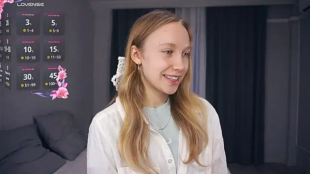 Snapshot of EarnestineGyllenband chatting on 1, 11, 2025 EarnestineGyllenband online show from 1, 11, 2025