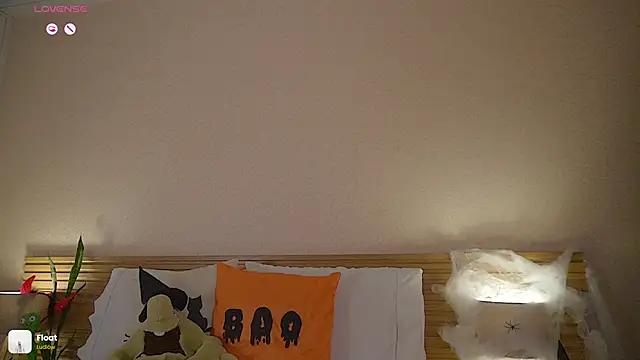 Seducktive online show from 27, 10, 2025