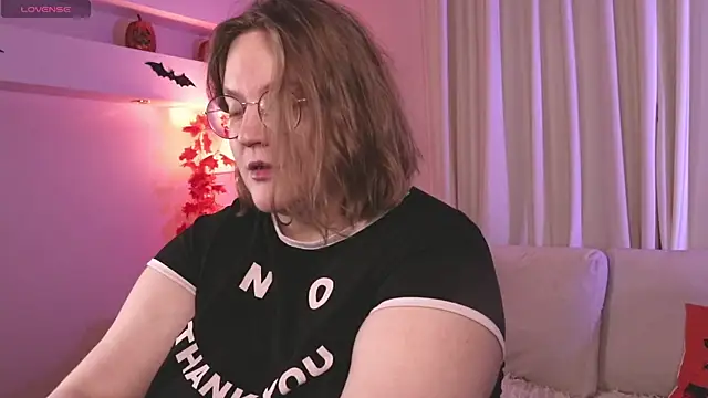 Snapshot of Alissa_S chatting on 30, 10, 2025 Alissa S online show from 30, 10, 2025