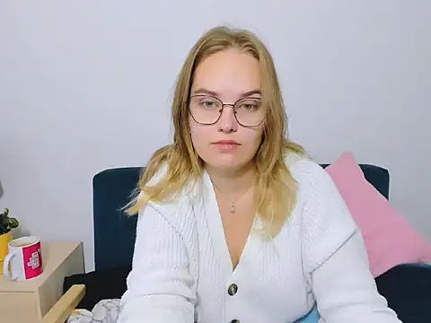 AliceCrazy69 online show from 4, 10, 2025