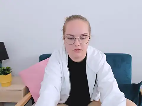 AliceCrazy69 online show from 3, 10, 2025