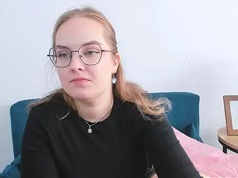 AliceCrazy69 online show from 20, 10, 2025