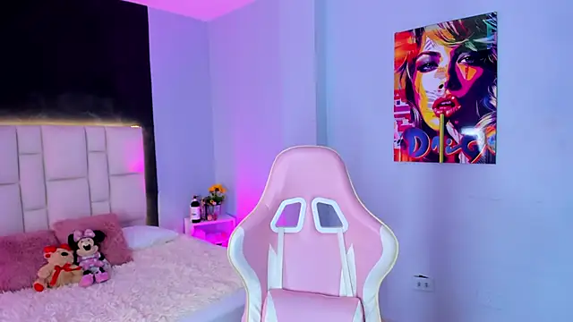 Snapshot of SammyRose_ chatting on 15, 10, 2025 SammyRose online show from 15, 10, 2025