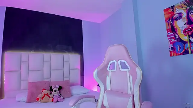 Snapshot of SammyRose_ chatting on 21, 10, 2025 SammyRose online show from 21, 10, 2025