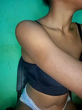 Snapshot of pretinha_br chatting on 28, 9, 2025 pretinha br online show from 28, 9, 2025