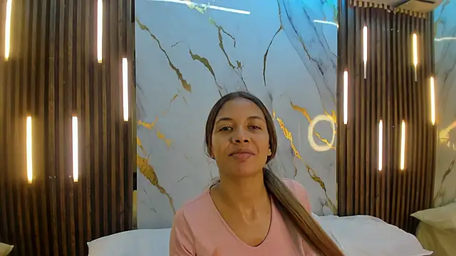 Snapshot of VictoriaDuart chatting on 23, 4, 2026 VictoriaDuart online show from 23, 4, 2026