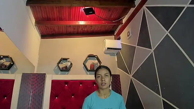 VictoriaDuart online show from 22, 3, 2026