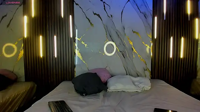 VictoriaDuart online show from 9, 11, 2025