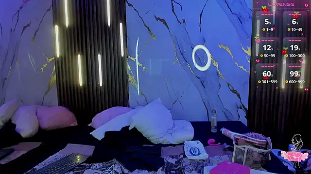 VictoriaDuart online show from 30, 10, 2025