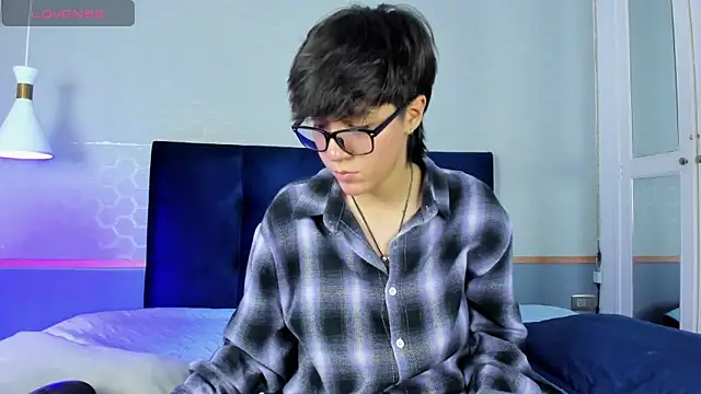 Tsuki Maru online show from 2, 11, 2025