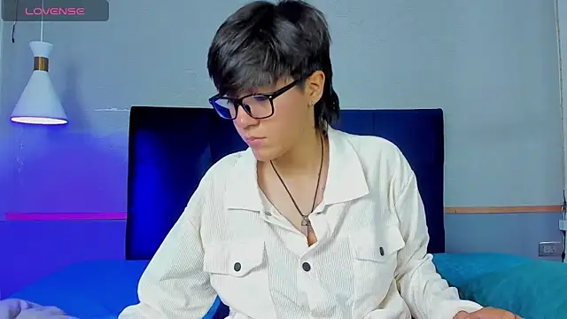 Tsuki Maru online show from 3, 11, 2025