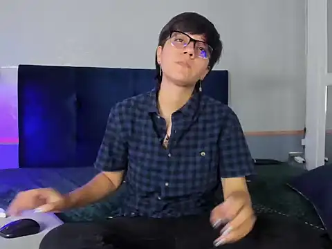 Tsuki Maru online show from 7, 10, 2025