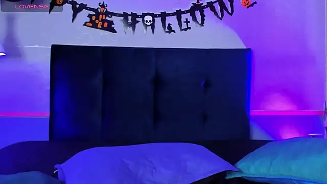 Tsuki Maru online show from 25, 10, 2025