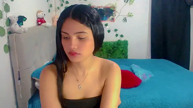 Chiara latina online show from 4, 10, 2025