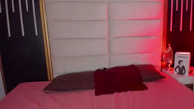 RebecaSnow online show from 18, 3, 2026