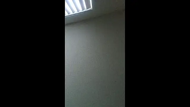 sthuart22 online show from 8, 10, 2025