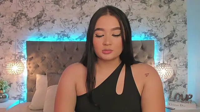 Alanna Ortiz online show from 12, 9, 2025