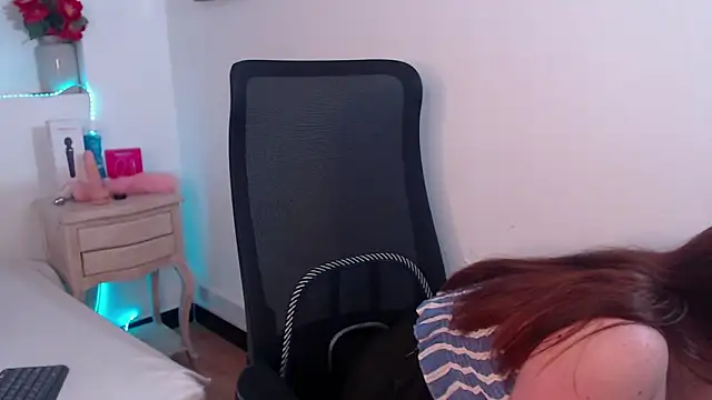 Vicluxxx online show from 18, 12, 2025