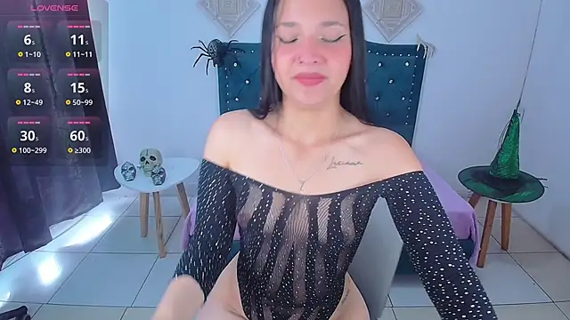 IamBunny f w online show from 30, 10, 2025