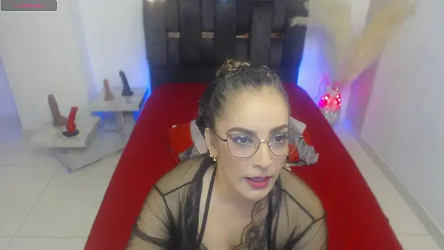 miyu charlotte online show from 15, 4, 2026