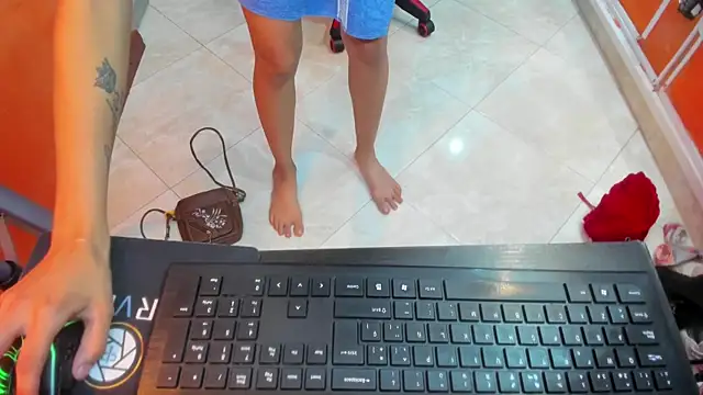 emily rz1 online show from 15, 4, 2026