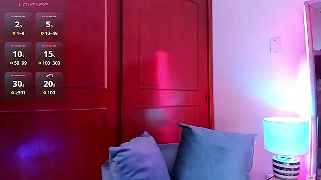  valeria saenz  online show from 7, 11, 2025