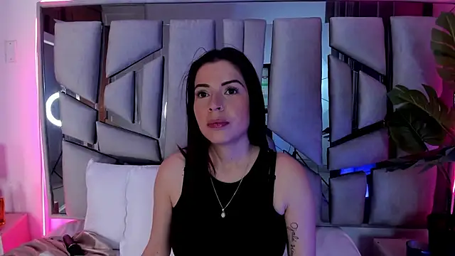  valeria saenz  online show from 3, 10, 2025