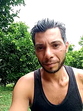 Snapshot of AlphaAlterX chatting on 10, 10, 2025 AlphaAlterX online show from 10, 10, 2025