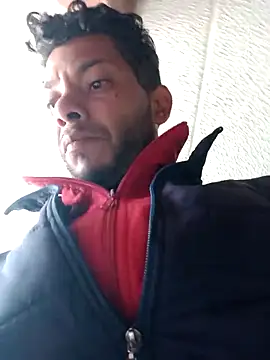 Snapshot of AlphaAlterX chatting on 25, 11, 2025 AlphaAlterX online show from 25, 11, 2025