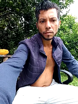 Snapshot of AlphaAlterX chatting on 16, 10, 2025 AlphaAlterX online show from 16, 10, 2025