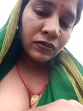 Snapshot of Hot_Seema83 chatting on 31, 10, 2025 Hot Seema83 online show from 31, 10, 2025
