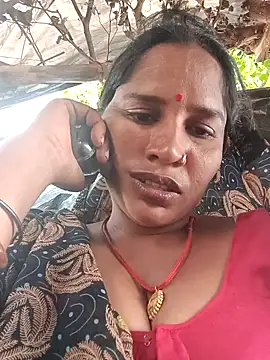 Snapshot of Hot_Seema83 chatting on 15, 10, 2025 Hot Seema83 online show from 15, 10, 2025