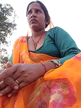 Snapshot of Hot_Seema83 chatting on 16, 10, 2025 Hot Seema83 online show from 16, 10, 2025