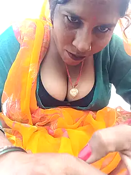 Snapshot of Hot_Seema83 chatting on 12, 10, 2025 Hot Seema83 online show from 12, 10, 2025