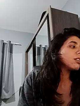 Maricamposs online show from 12, 11, 2025