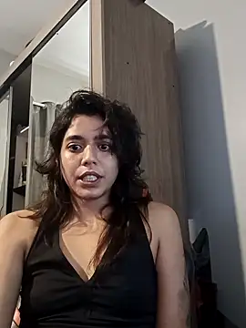 Maricamposs online show from 3, 11, 2025