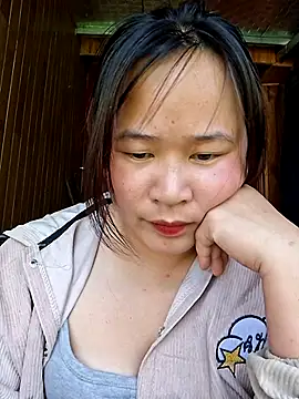 Snapshot of ALIENHR38 chatting on 13, 5, 2026 ALIENHR38 online show from 13, 5, 2026