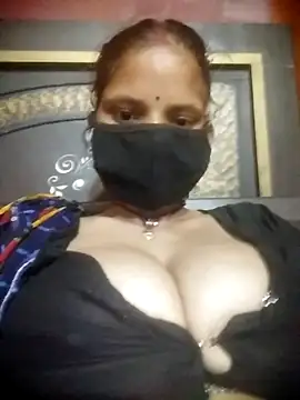 Snapshot of Sona_42i chatting on 13, 9, 2025 Sona 42i online show from 13, 9, 2025