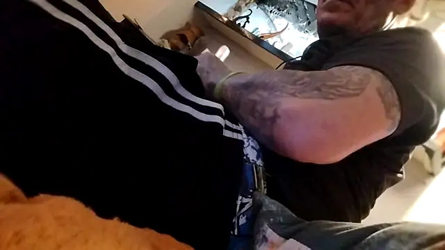 Snapshot of MRTATTWO chatting on 18, 9, 2025 MRTATTWO online show from 18, 9, 2025