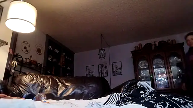 Snapshot of MRTATTWO chatting on 28, 9, 2025 MRTATTWO online show from 28, 9, 2025