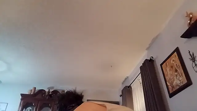 Snapshot of MRTATTWO chatting on 13, 9, 2025 MRTATTWO online show from 13, 9, 2025