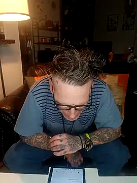 Snapshot of MRTATTWO chatting on 3, 10, 2025 MRTATTWO online show from 3, 10, 2025