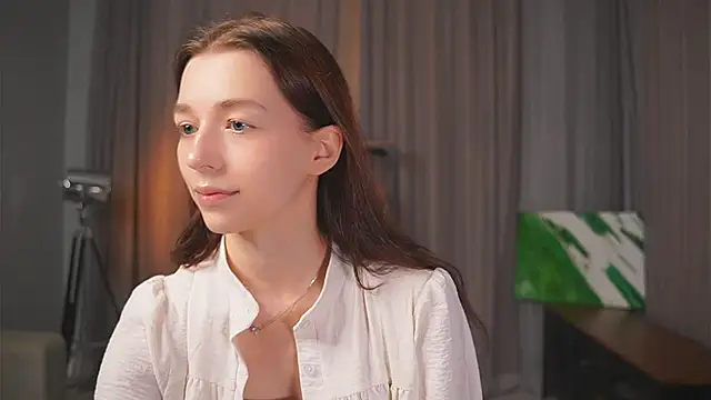 RoxieBolich online show from 19, 9, 2025