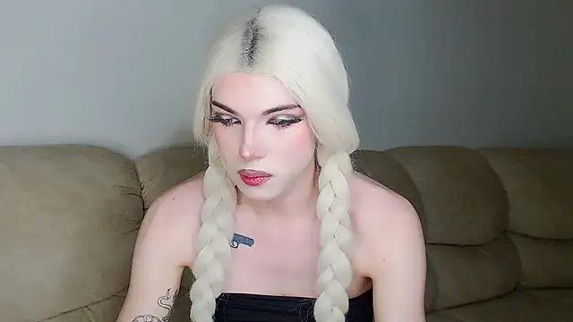 Snapshot of YourTrixie chatting on 8, 1, 2026 YourTrixie online show from 8, 1, 2026