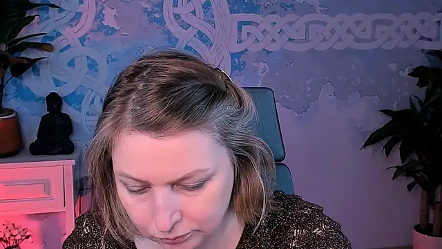 TiffanyBrauny online show from 14, 9, 2025