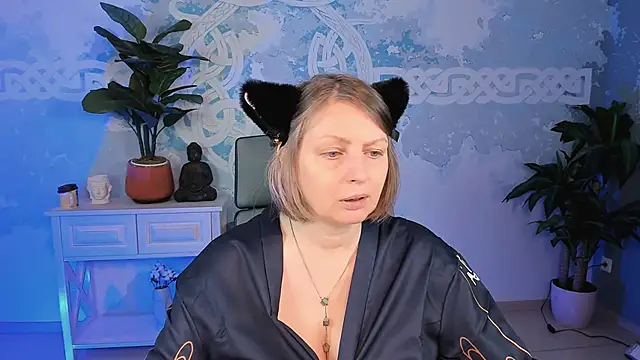 TiffanyBrauny online show from 21, 9, 2025