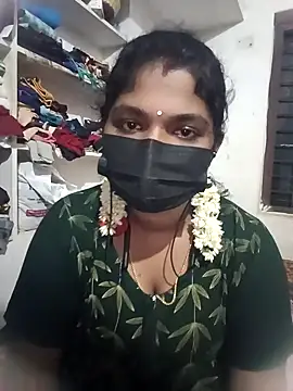 Snapshot of swetha01430 chatting on 15, 10, 2025 swetha01430 online show from 15, 10, 2025